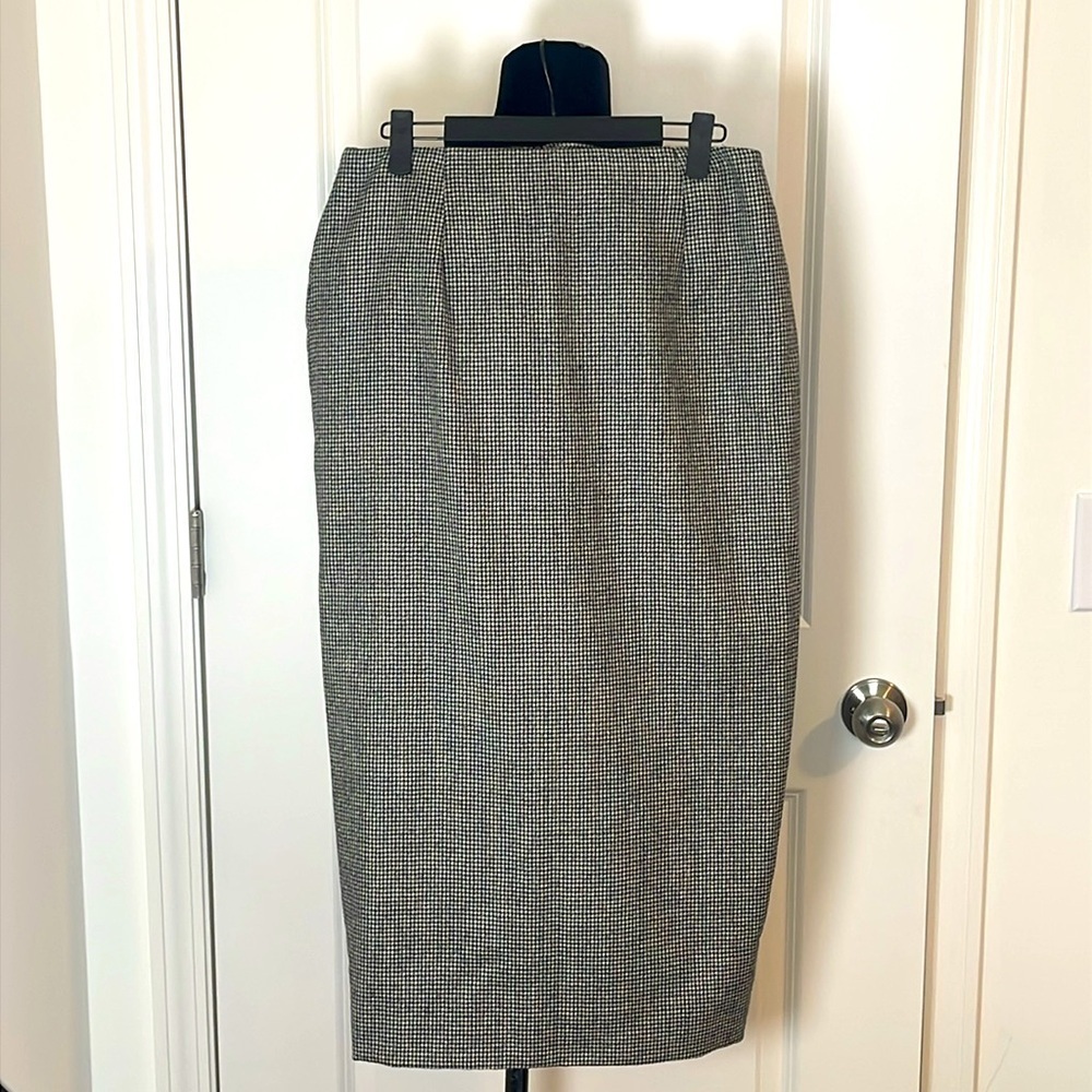 Mark Shale Black & White Lined 100% Worsted Wool Skirt Size 10